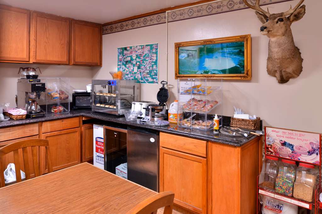 Americas Best Value Inn Jonesville/Hillsdale Restaurant foto